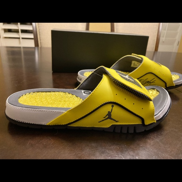 New Nike Jordan 4 Retro Lighting Slides Sandals - Picture 4 of 12